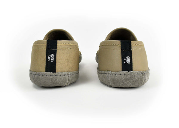 Vermont House Shoes: Loafer - Stone - back view