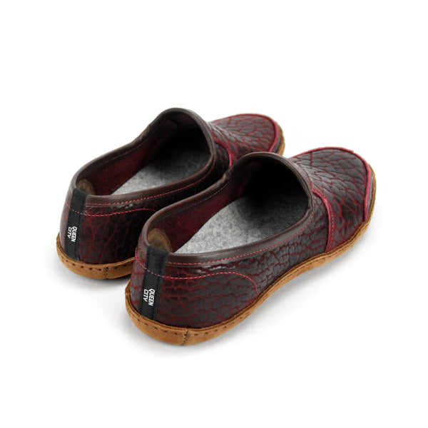 Vermont House Shoes: Loafer - Chili Bison